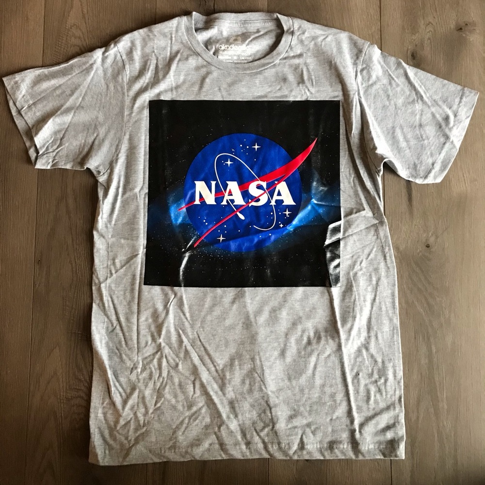 Graphic tee